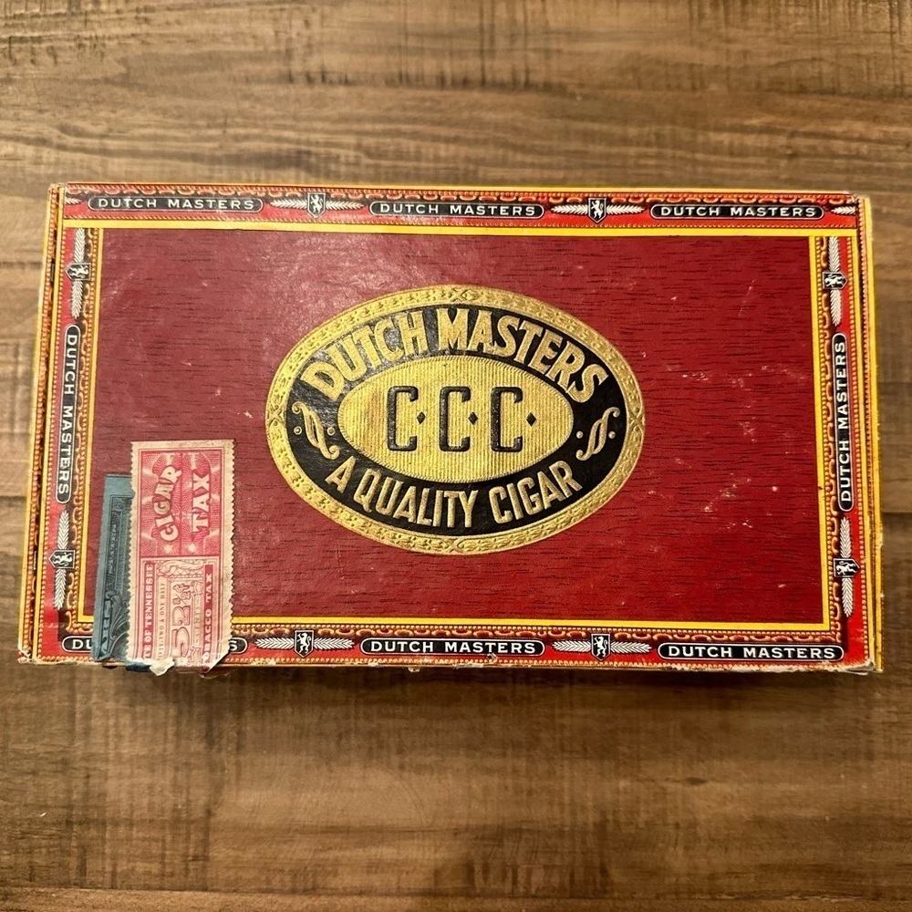 Vintage Dutch Masters -Perfecto Empty cigar box 9x5x3” Tennessee Cigar Tax Stamp